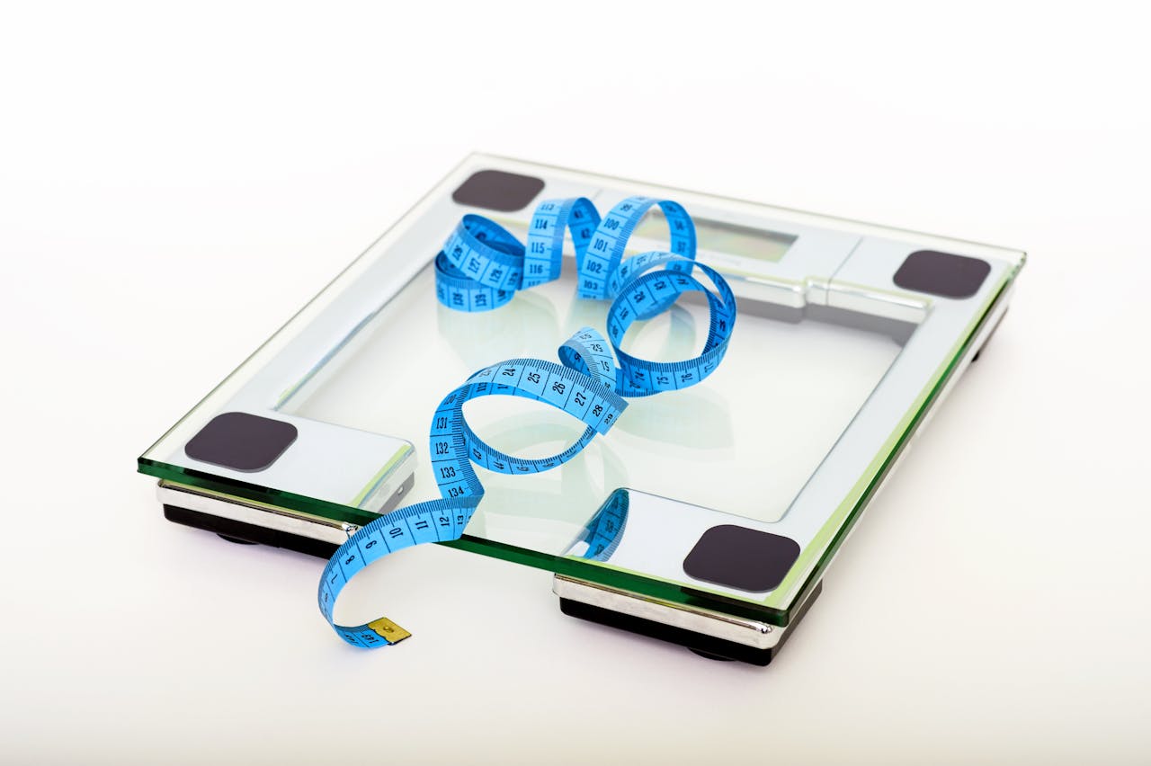 Balancing Weight Management with Food Intolerance Awareness